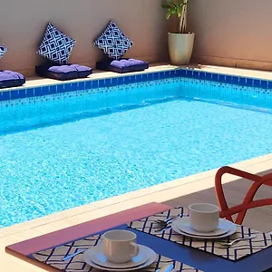 Noa Hotel